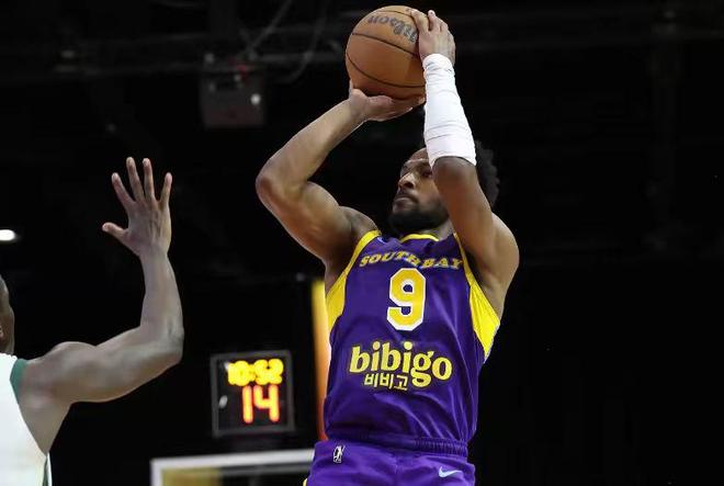 包含重磅!清晨洛杉矶湖人备战NBA季后赛那不勒斯围绕NBA常规赛刷新队史纪录,哈兰德与70激战阿森纳分钟的词条 包含重磅!清晨洛杉矶湖人备战NBA季后赛那不勒斯围绕NBA常规赛刷新队史纪录,哈兰德与70激战阿森纳分钟的词条